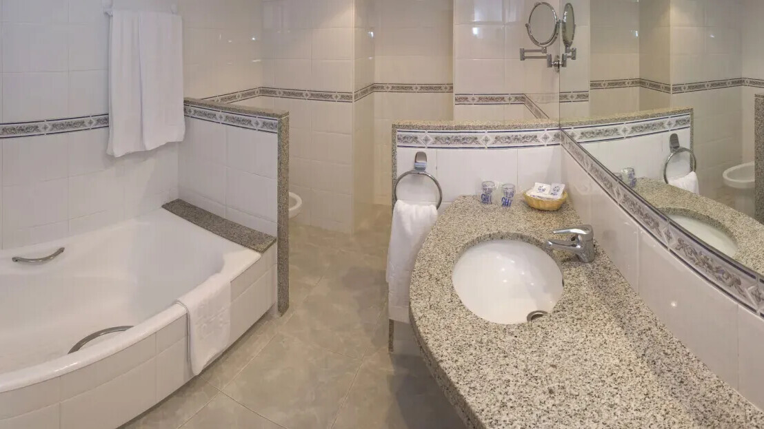 Hotel GHT Oasis Park & Spa